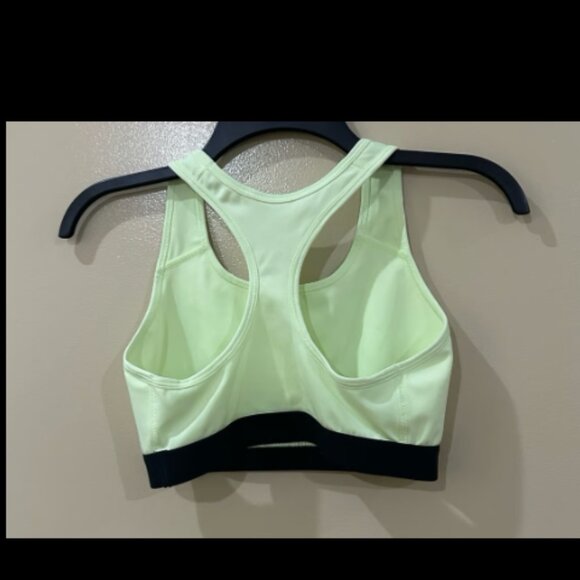 Nike Swoosh Band Bra Non Pad Sports Bra - Picture 3 of 5